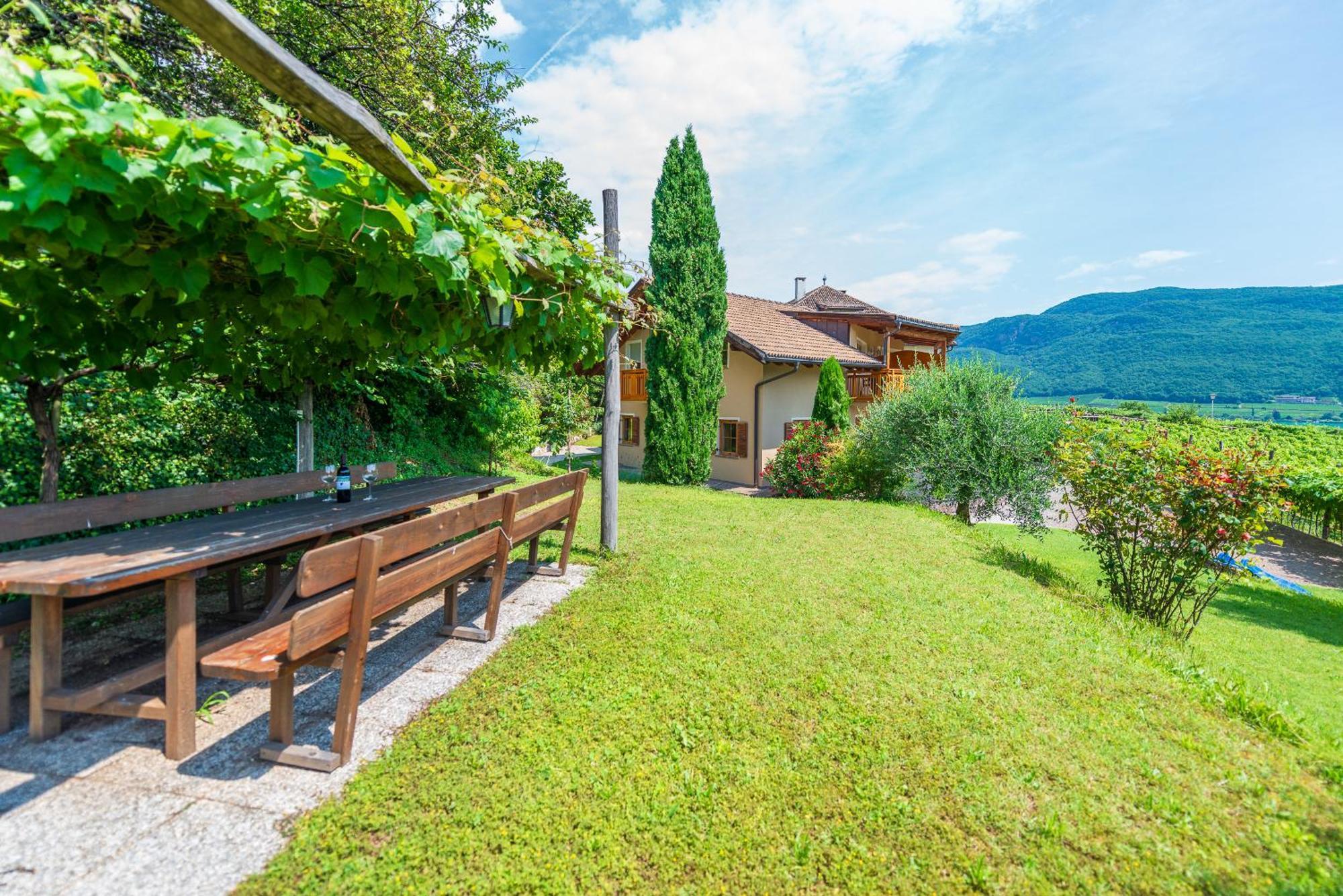 Weinhof Am See Caldaro Kültér fotó
